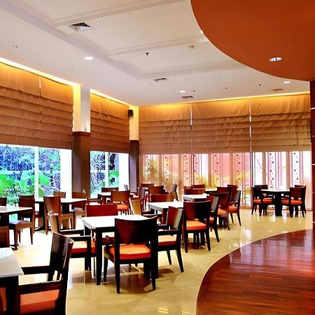 The Mirah Hotel בוגור מראה חיצוני תמונה