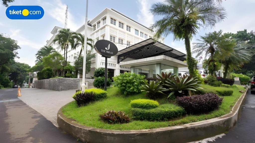The Mirah Hotel בוגור מראה חיצוני תמונה